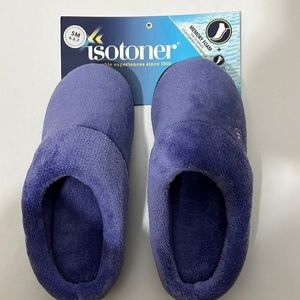 Isotoner slippers size 6.5-7